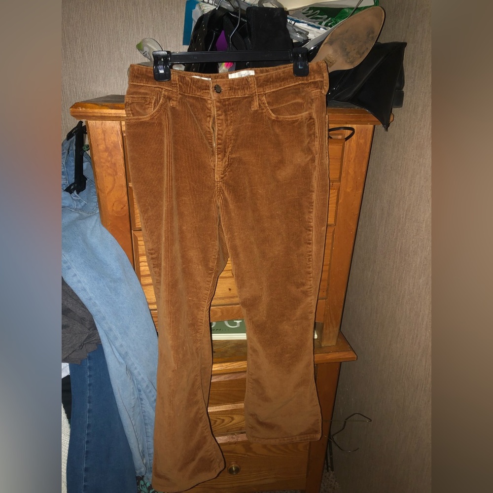 Size 10 cordouroy jeans.